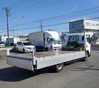 2ﾄﾝ箱車